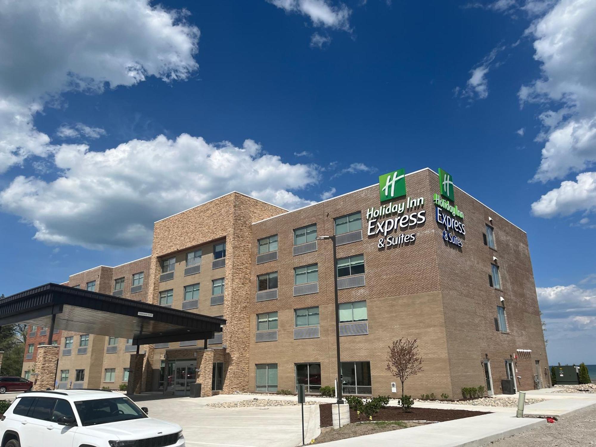 Holiday Inn Express & Suites Oscoda By Ihg Εξωτερικό φωτογραφία