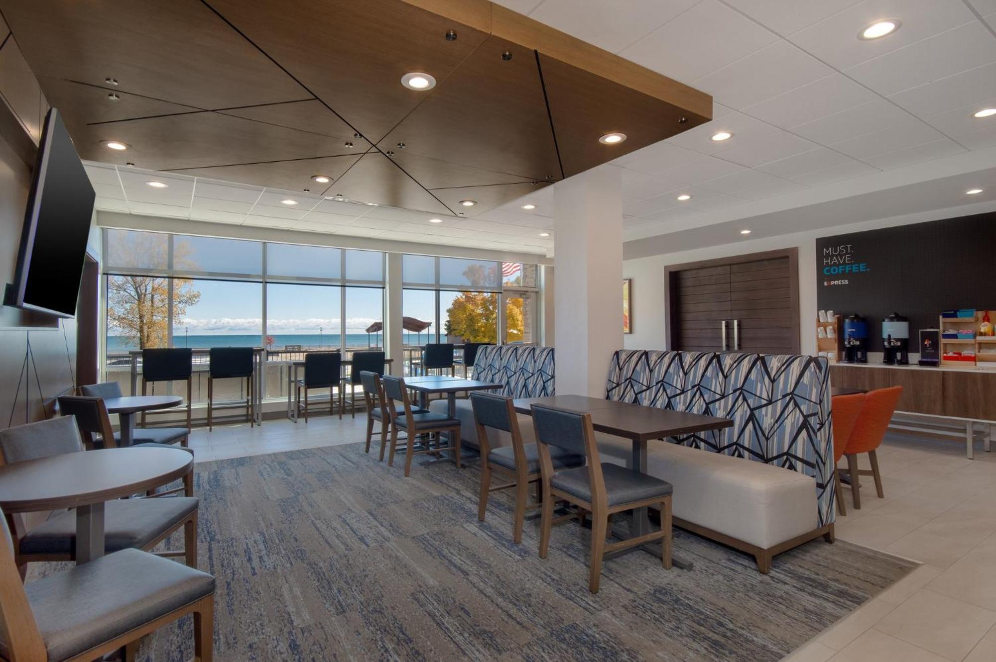 Holiday Inn Express & Suites Oscoda By Ihg Εξωτερικό φωτογραφία